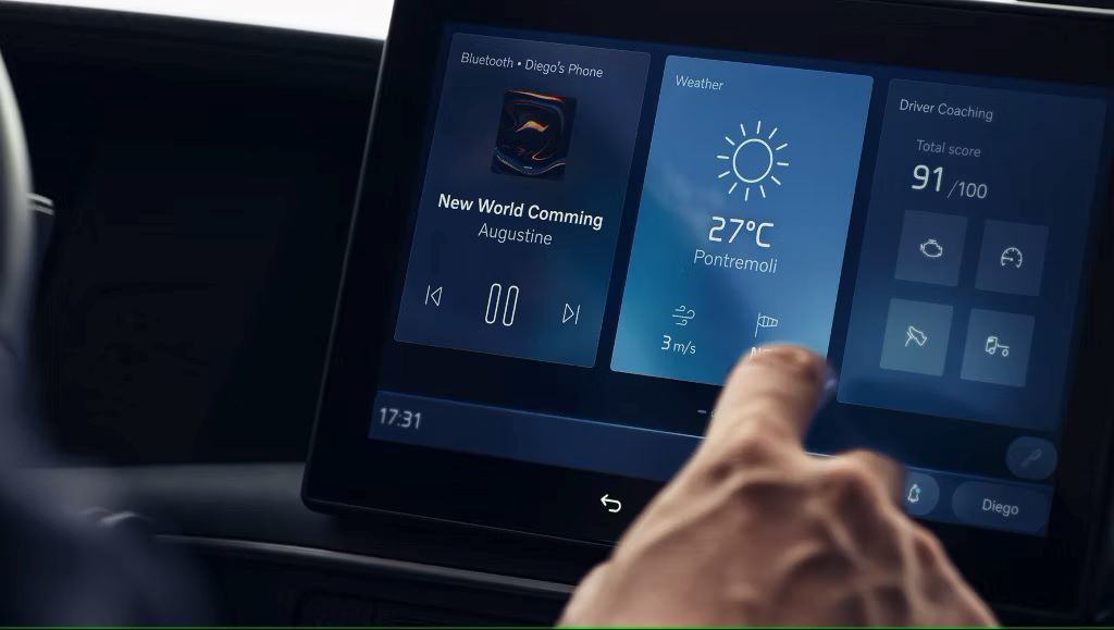 La pantalla de visualización en la cabina utiliza widgets y aplicaciones para que a los conductores les resulte más claro y sencillo acceder a herramientas y funciones digitales.