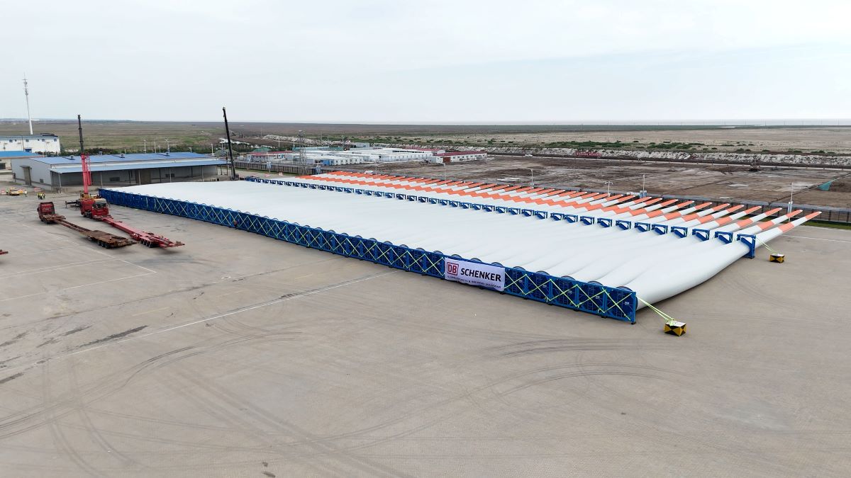 Imagen de palas de turbinas eólicas. Foto: DB Schenker