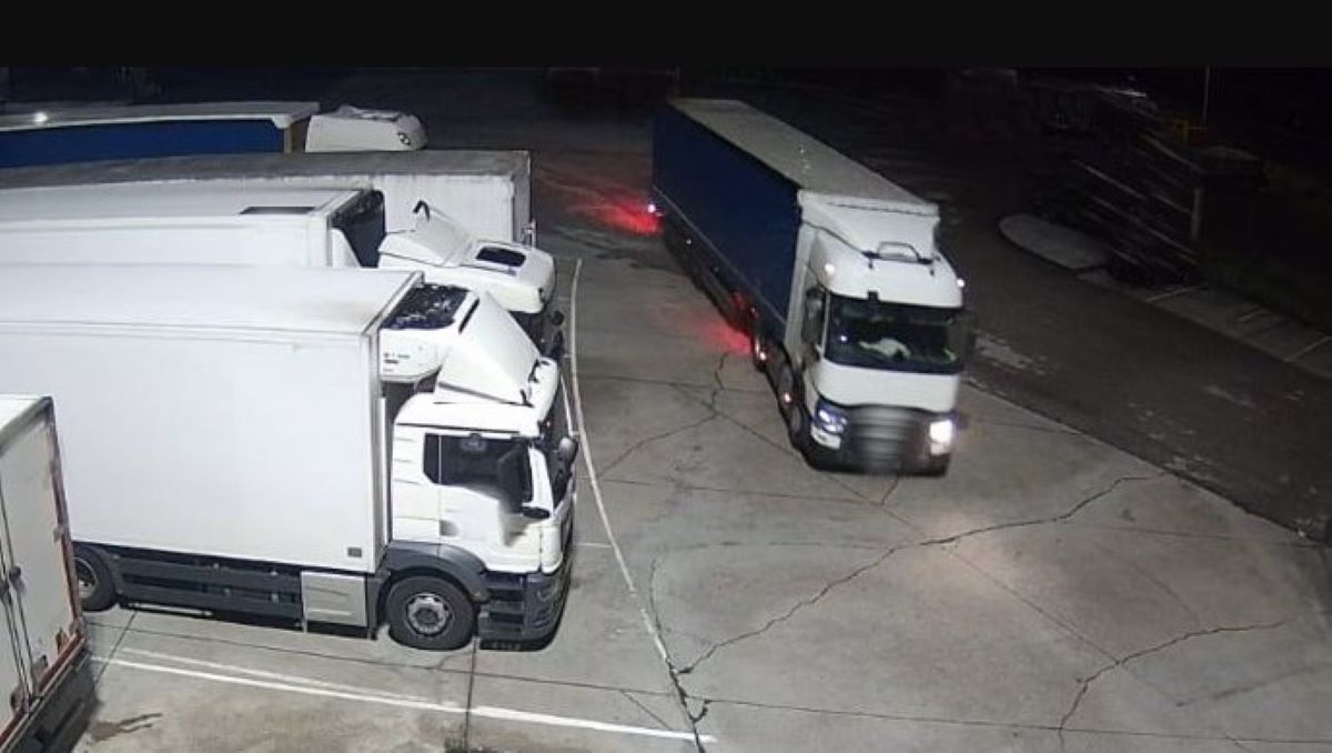 Momento de la sustracción de uno de los camiones. Foto: Guardia Civil