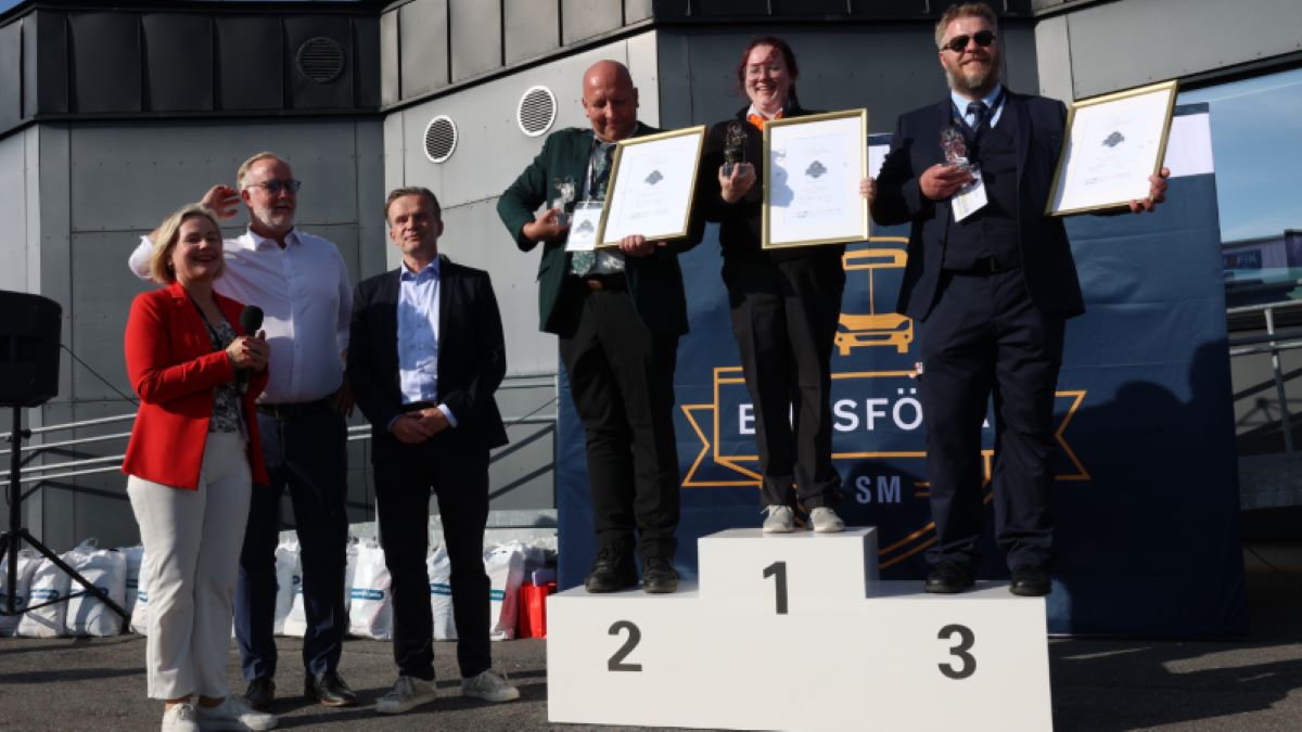 Imagen de los 3 primeros clasificados en el campeonato. Foto: IRU