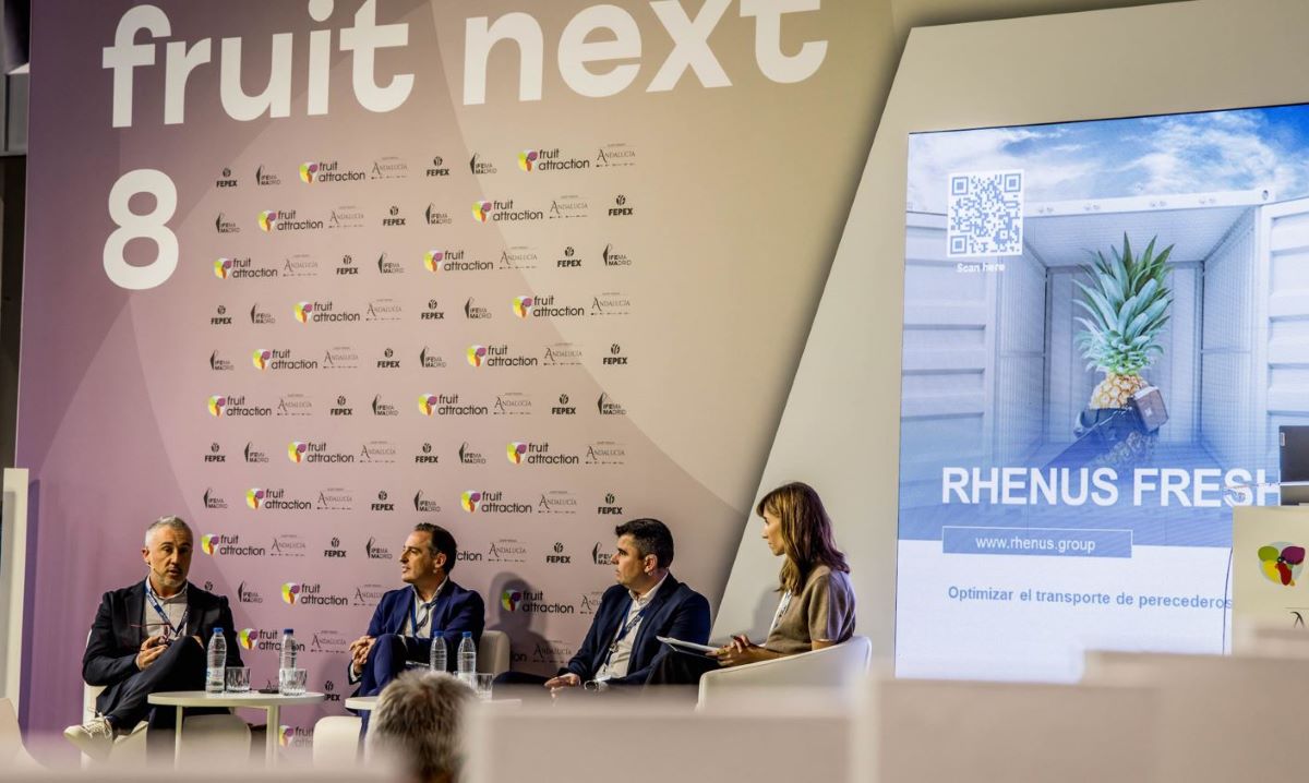 En la imagen, de izquierda a derecha: Marc Ortega, Director de Ventas de Rhenus Air & Ocean en España y Portugal