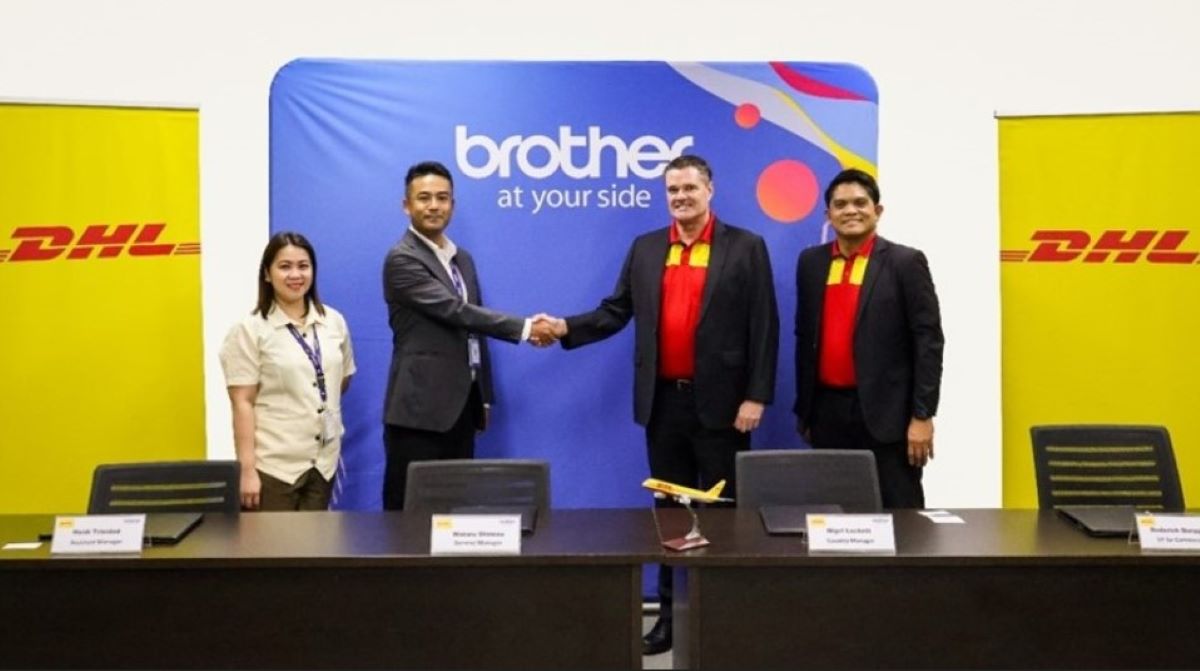 Firma del acuerdo. Foto: Brother