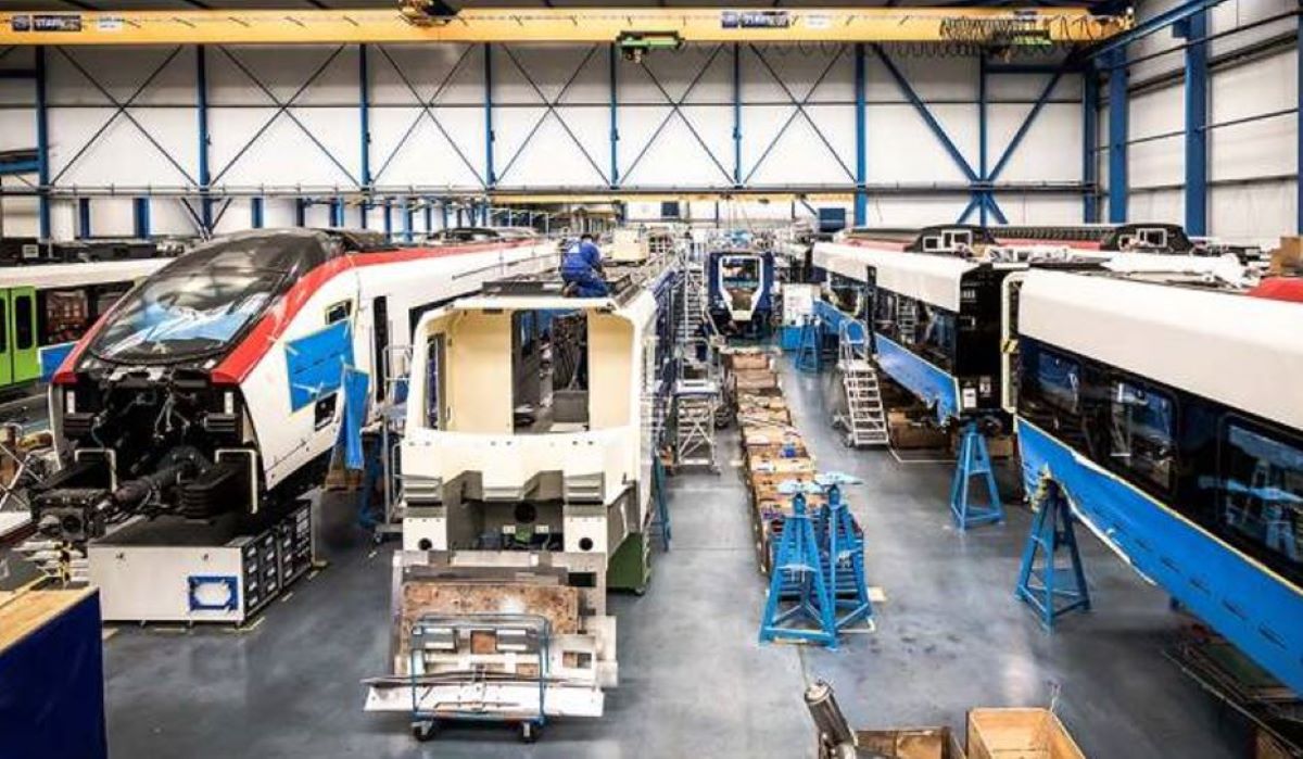 Imagen de la factoría de Stadler en el Polígono Industrial del Mediterráneo (Albuixech)