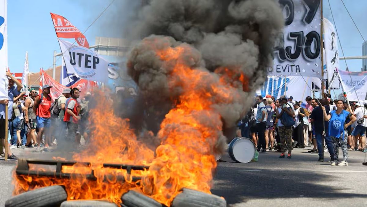 Imagen de la huelga de transporte por carretera en Argentina. Foto: La Nación