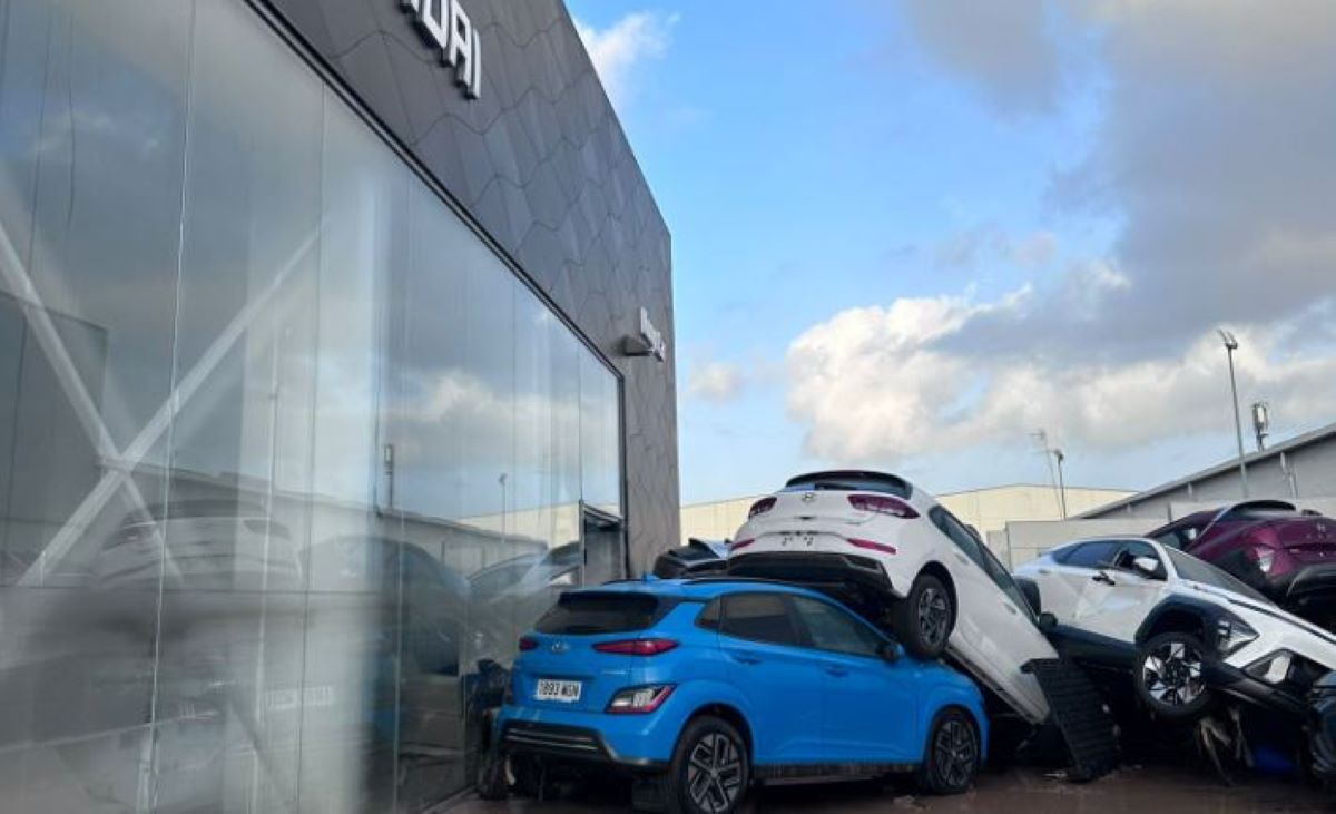 Exterior de un concesionario del Grupo Marcos en Valencia. Foto: La Tribuna de Automoción