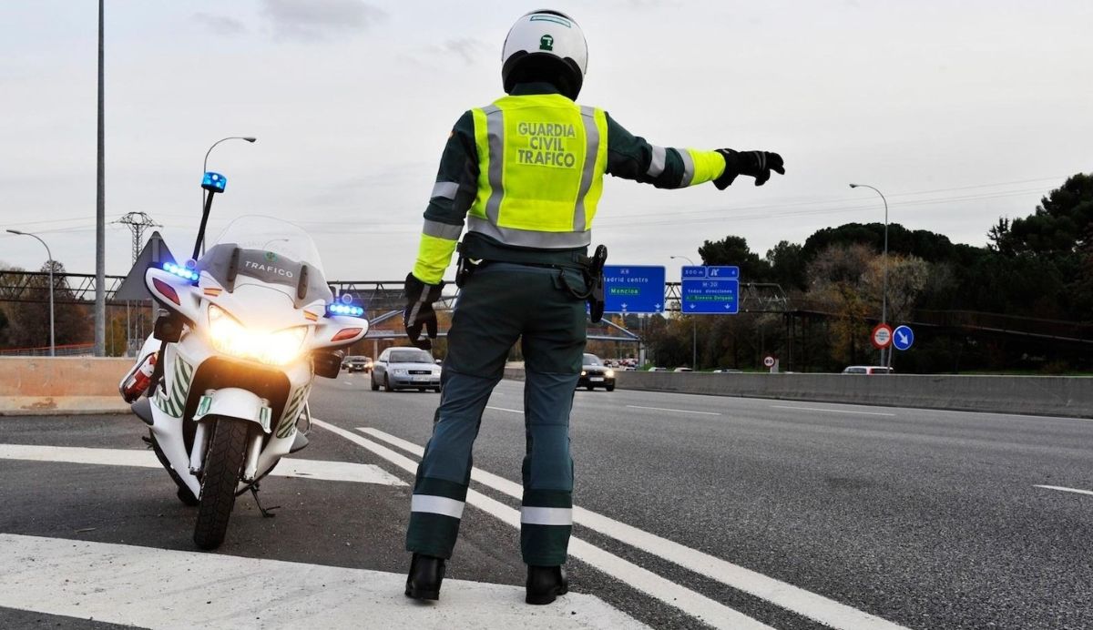 Un agente de la Guardia Civil de Tráfico. Foto: DGT