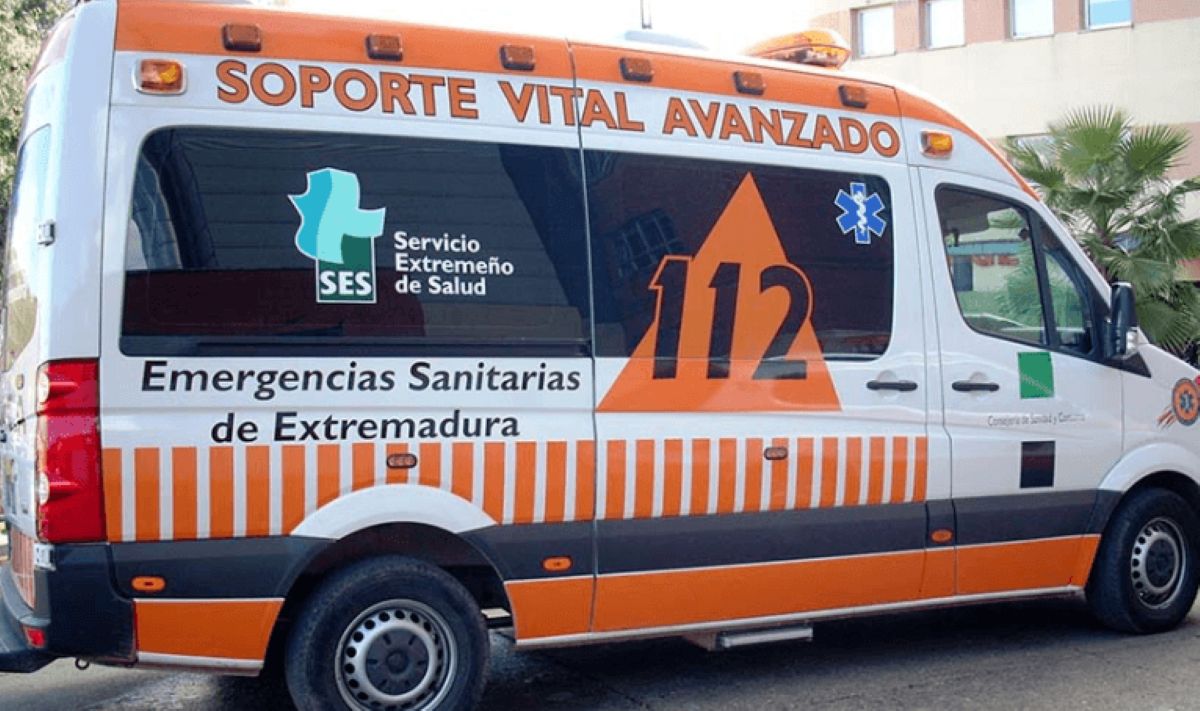 Una ambulancia de Extremadura. Foto de archivo