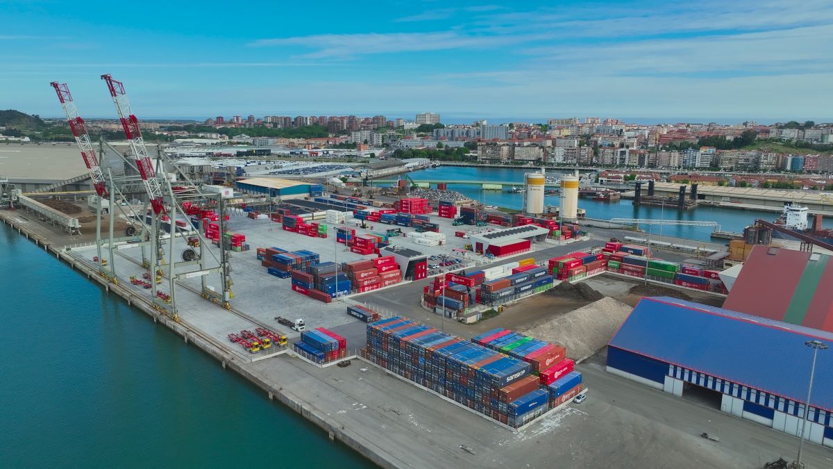 Imagen de la Terminal de contenedores Puerto de Santander