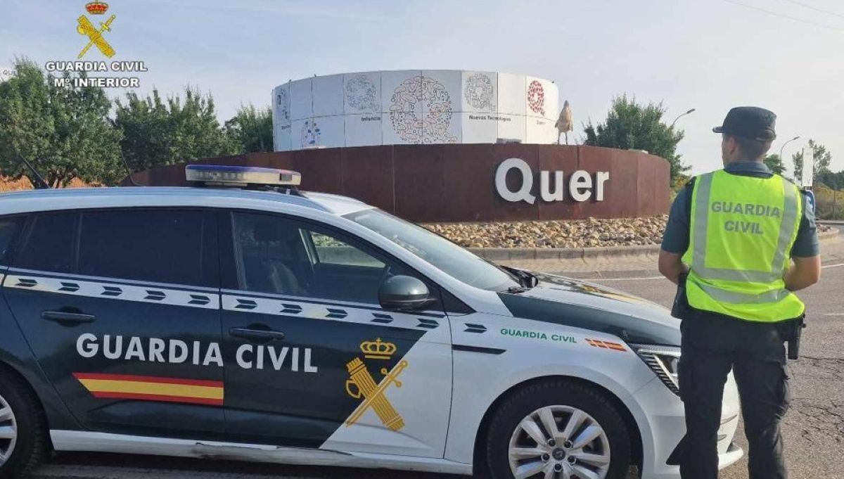 Un agente de la Guardia Civil en Quer. Foto: Guardia Civil