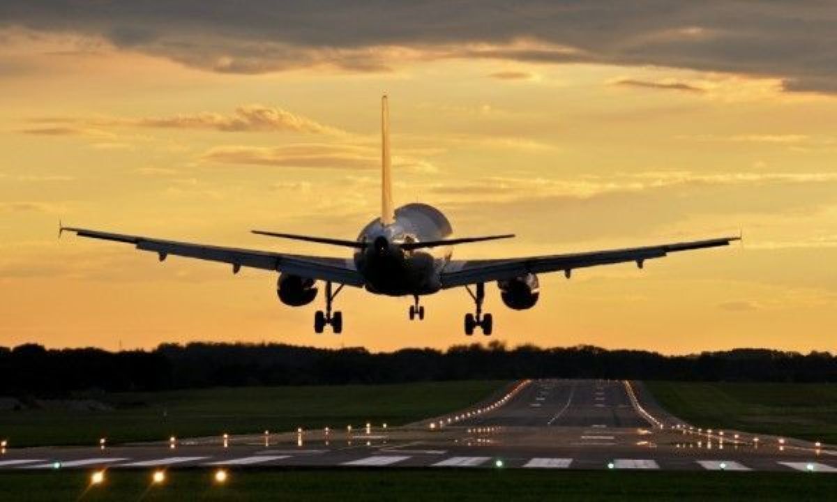 Imagen de un avión. Foto de archivo