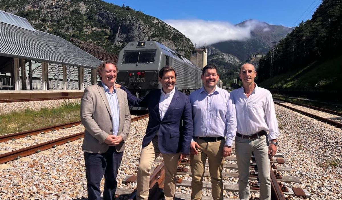 ALIA colabora con la reanudación del transporte de mercancías en tren tras la reapertura de la línea de Canfranc. Foto: ALIA