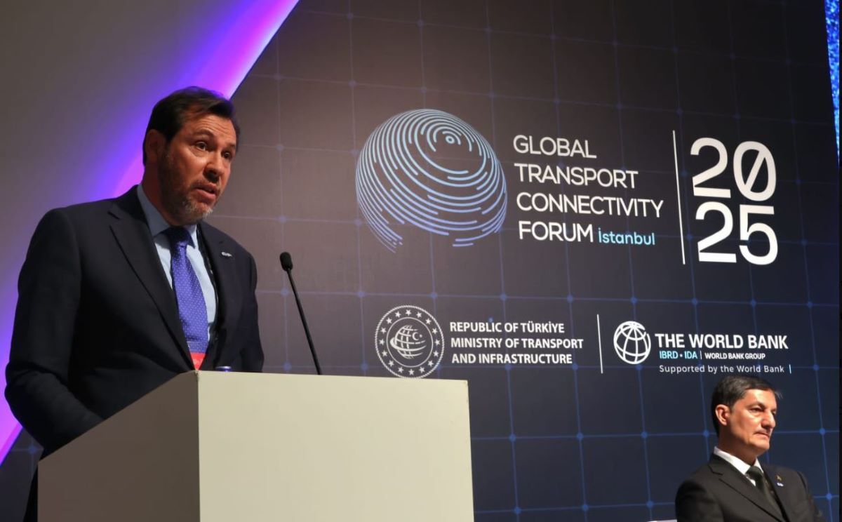 Óscar Puente ha participado en Turquía en el Foro Mundial sobre la Conectividad del Transporte 2025. Foto: X Óscar Puente
