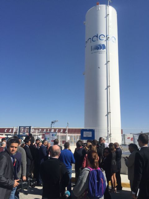 La primera gasinera de Gas Natural Licuado de la RegiÃ³n comienza a funcionar en las instalaciones de la empresa Campillo Palmera - 2, Foto 2