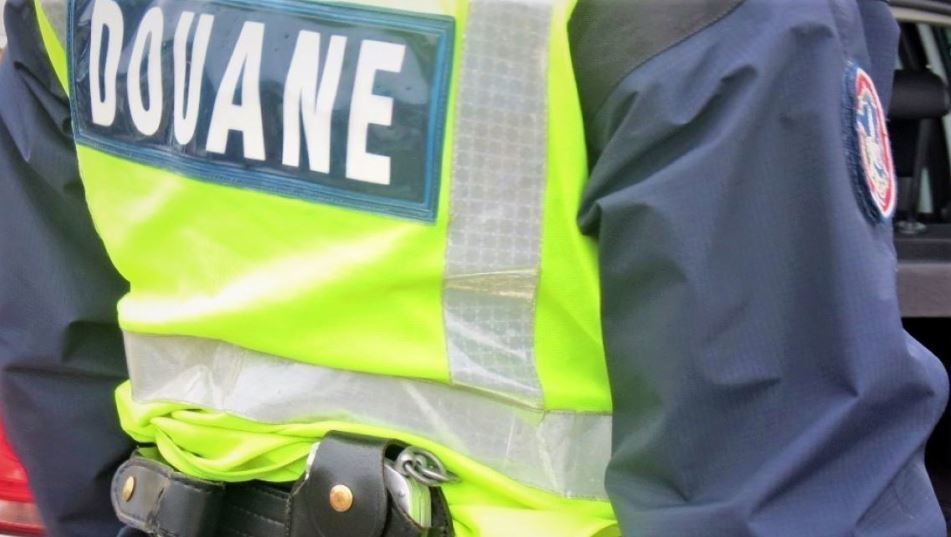 3 años de cárcel para dos camioneros por transportar 606 kilos de cannabis