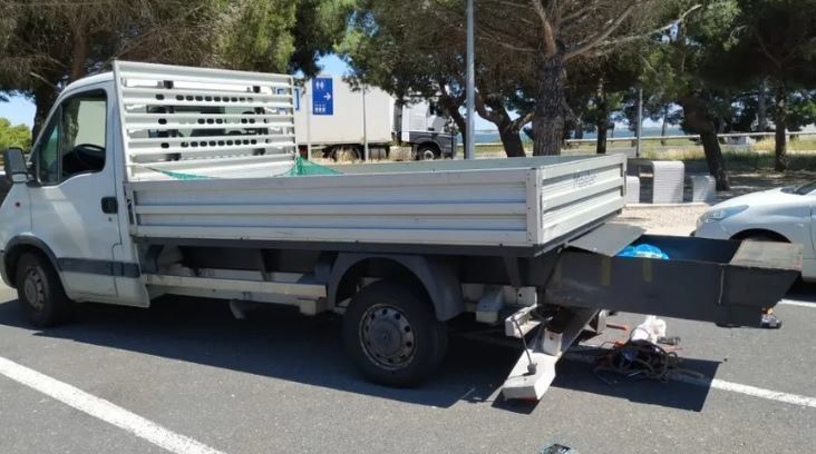 Imagen de la furgoneta que transportaba el dinero
