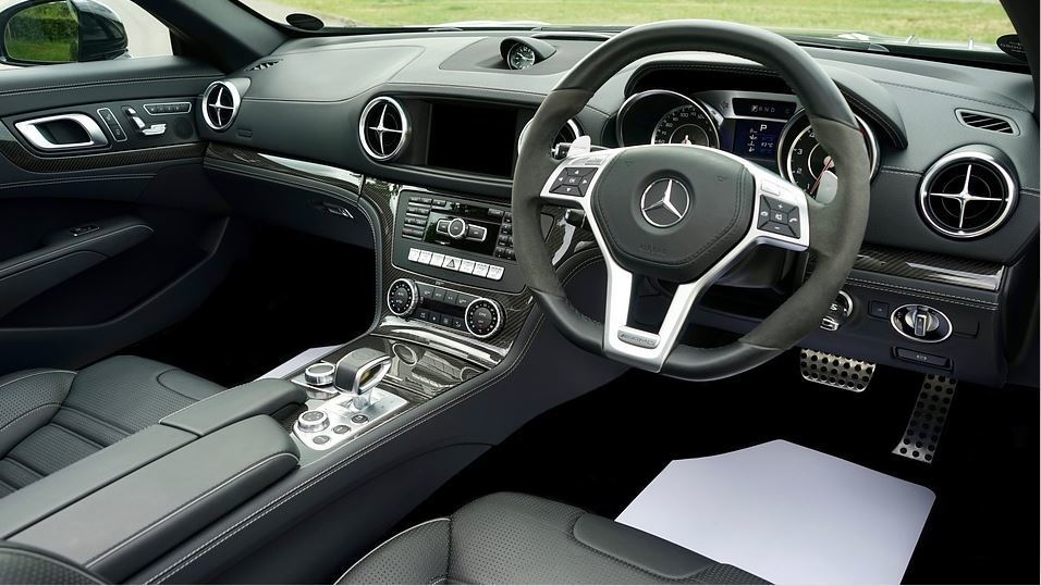 Interior de un automóvil