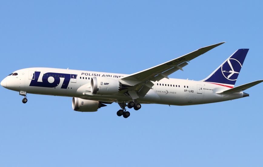 Imagen de un avión de la aerolínea polaca LOT