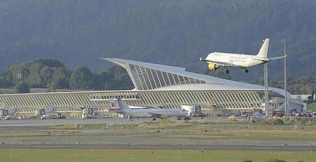 AEROPUERTOBILBAO AEROPUERTOBILBAO