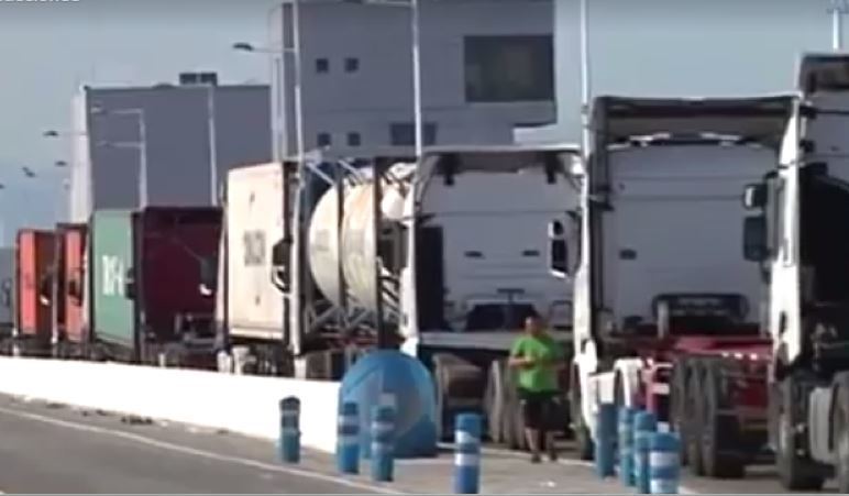 Reacciones a la denuncia por los retrasos en el Puerto de Algeciras