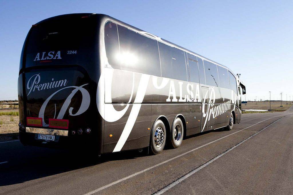 Un autobús de Alsa