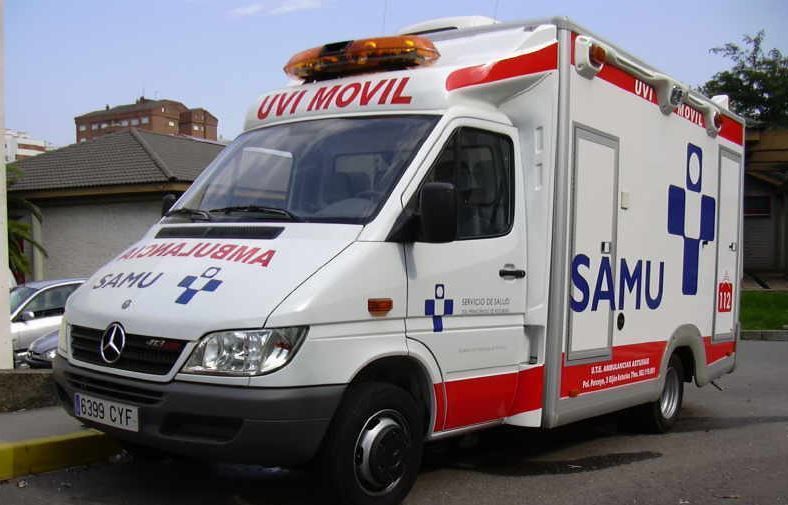 Ambulancia del SAMU de Asturias