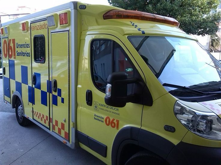 Imagen de una ambulancia de Galicia