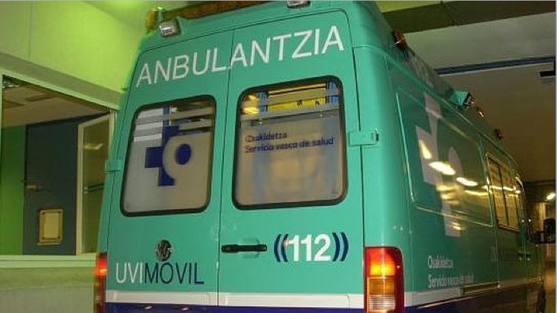 Imagen de una ambulancia de Vitoria