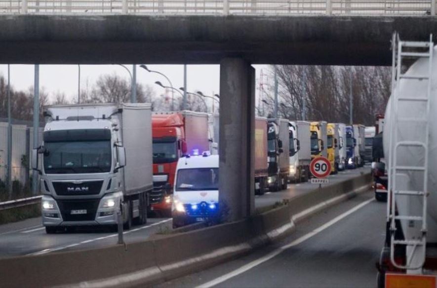 Imagen de atasco en Calais
