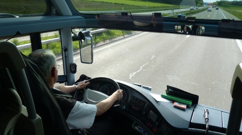 Un conductor de autobús.