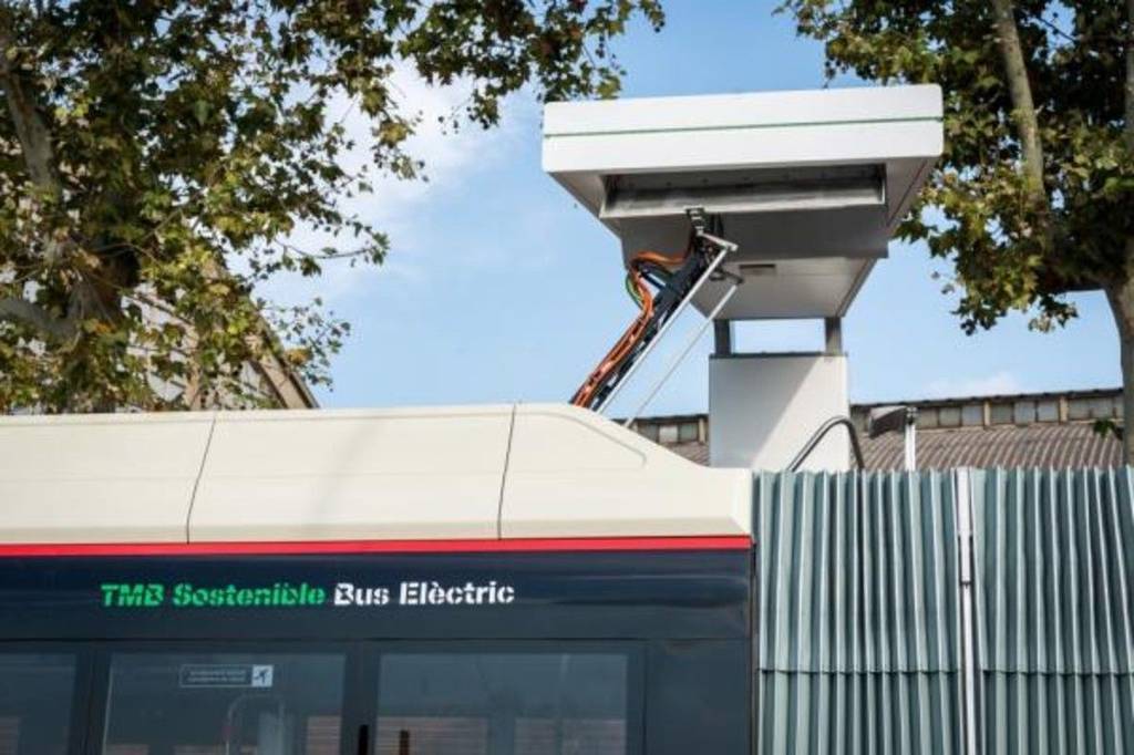 AUTOBUSELECTRICOARTICULADOBARCELONA
