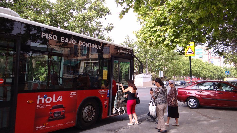 AUTOBUSESDELINEAGRANADA