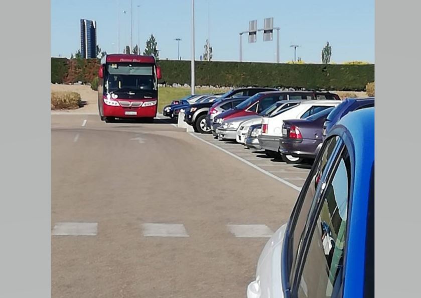 Imagen del autobús inmovilizado