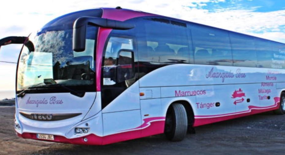 Imagen de un autobús de Axarquía Bus