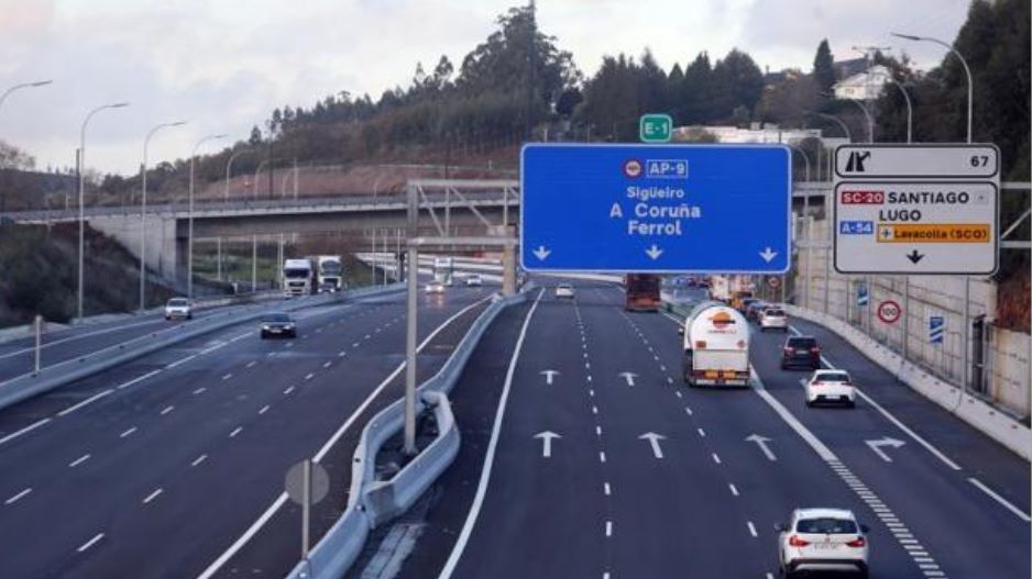 Ábalos y Feijóo se reúnen hoy para tratar la rebaja de peajes y el traspaso de la AP-9
