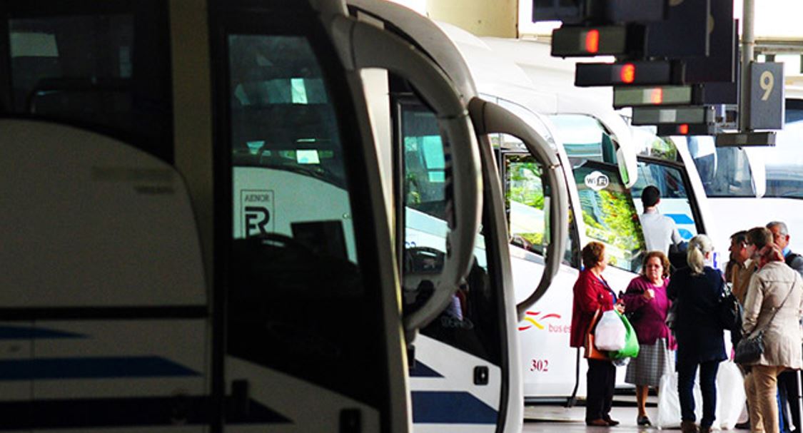 Imagen de Al menos 6 CCAA mantendrán el descuento del 50% en transporte, Madrid lo amplía al 60% y otras 4 con dudas