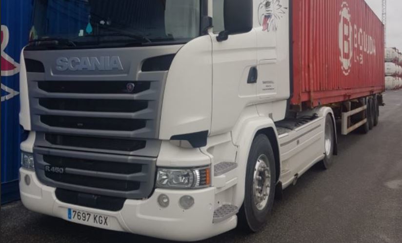¡Alerta!. Camión robado, marca Scania R-450 blanco, matrícula 7697-KGX