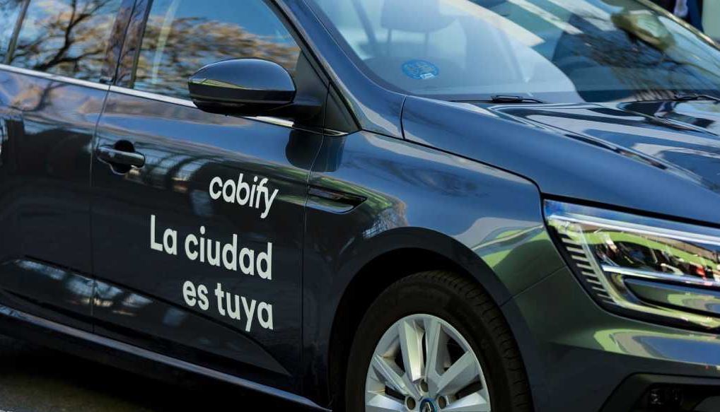 Imagen de Andalucía aprueba el decreto sobre VTC que solo excluye dos peticiones del taxi