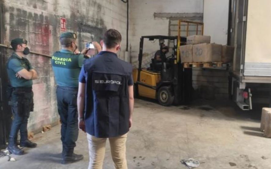 Imagen de la nace donde la Guardia Civil incautó 7 toneladas de hachís