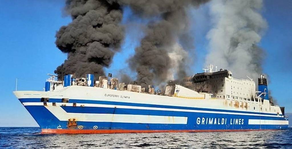 Ascienden a 8 los camioneros fallecidos en el incendio del barco Euroferry Olympia