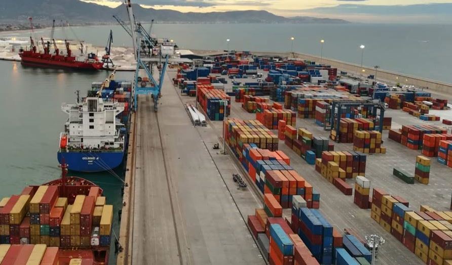 Imagen de un puerto español