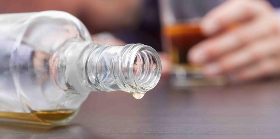 Imagen de una botella de alcohol