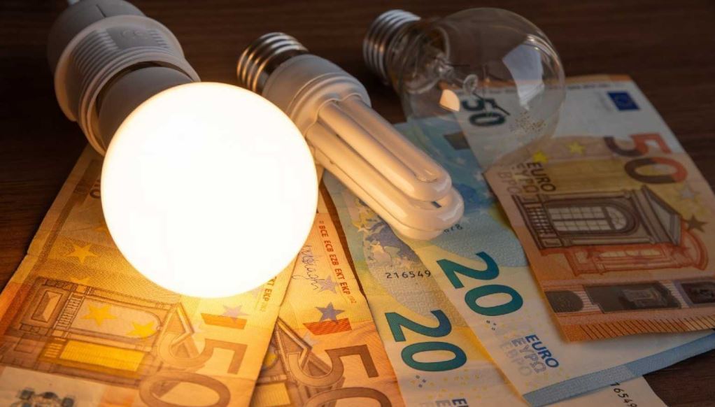 Bruselas desvela este miércoles su lista de medidas para hacer frente al alza del precio de la luz
