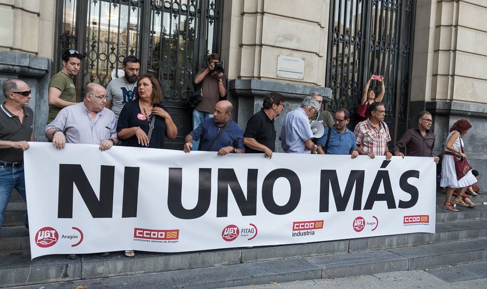 Imagen de protesta por la muerte de dos trabajadores en empresas aragonesas