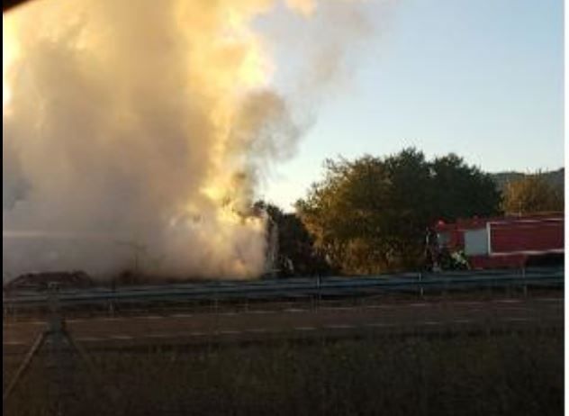 CAMIONARDIENDOBADAJOZ