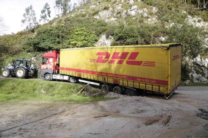 CAMIONATASCADOASTURIAS