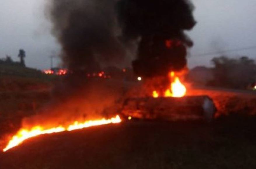 Imagen del incendio de un camión