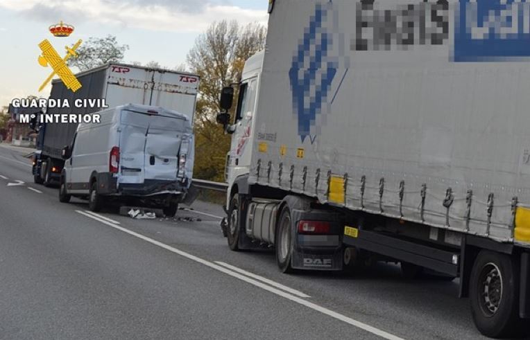 Imagen del accidente provocado por el camionero,