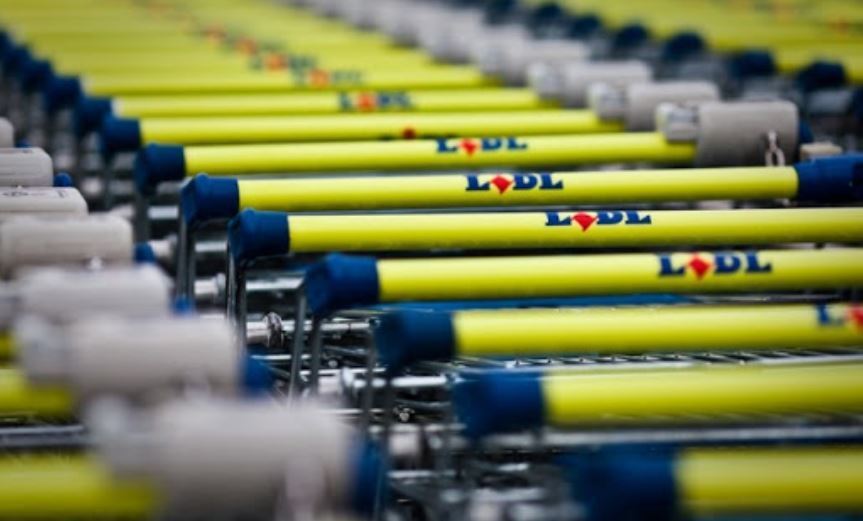 Imagen de carros de la compra de Lidl