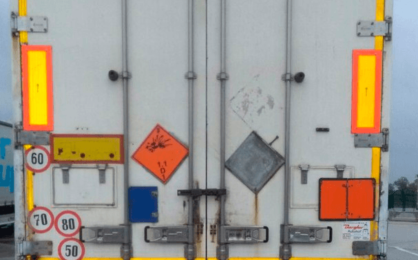 CAMIONEXPLOSIVOS