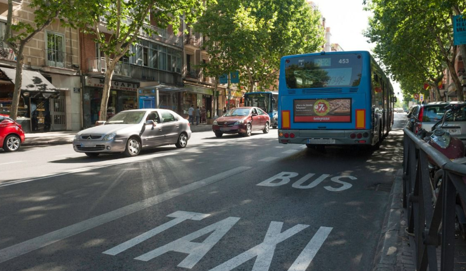 Un carril bus en Madrid